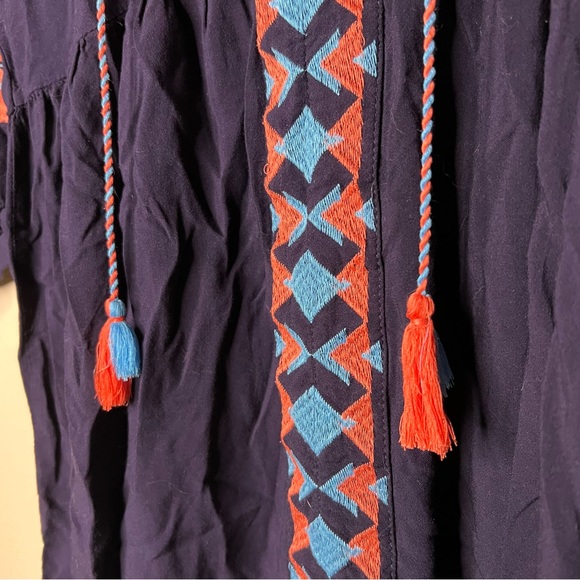 Umgee Embroidered Deep Blue Tunic Shift Dress S Floral 3/4 Sleeve Tassels - Picture 4 of 12